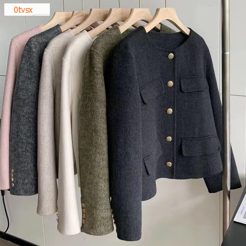 2025 Autumn/Winter New Top Designer design Jacket Autumn/Winter Luxury Cashmere Open Knitted Woolen Sweater Short Coat High end Brand Women's Coa