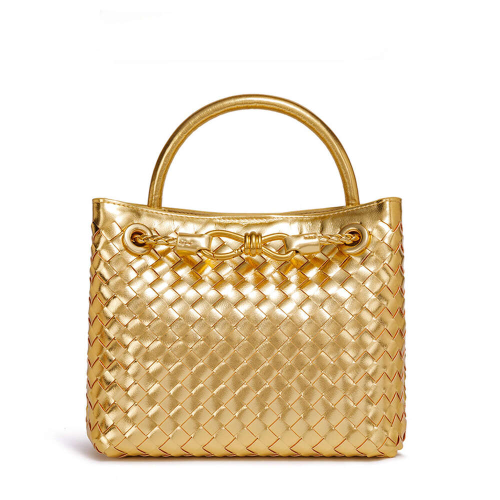 New Handmade Woven Fashionable Single Shoulder Crossbody for Women Commuting Large Capacity Handheld Tote Bag