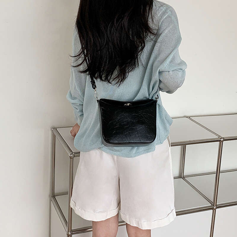 High-End For Women New Trendy Fashionable Textured Casual Versatile Shoulder Crossbody Small Square Bag B5
