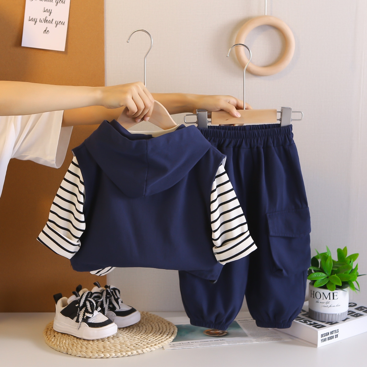 Children's Spring and Autumn Set 2025 New Handsome Boys' Handsome 0-5 Year Old Hooded Striped workwear Vest 3-Piece Set free shipping