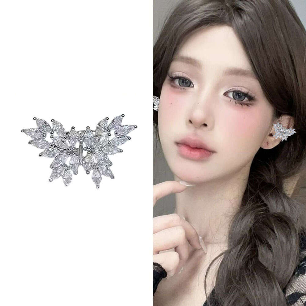 Trendy Zircon Clip Niche Fashion Exquisite Design Ins Style Personalized DIY Flash Dia Earphone Accessories