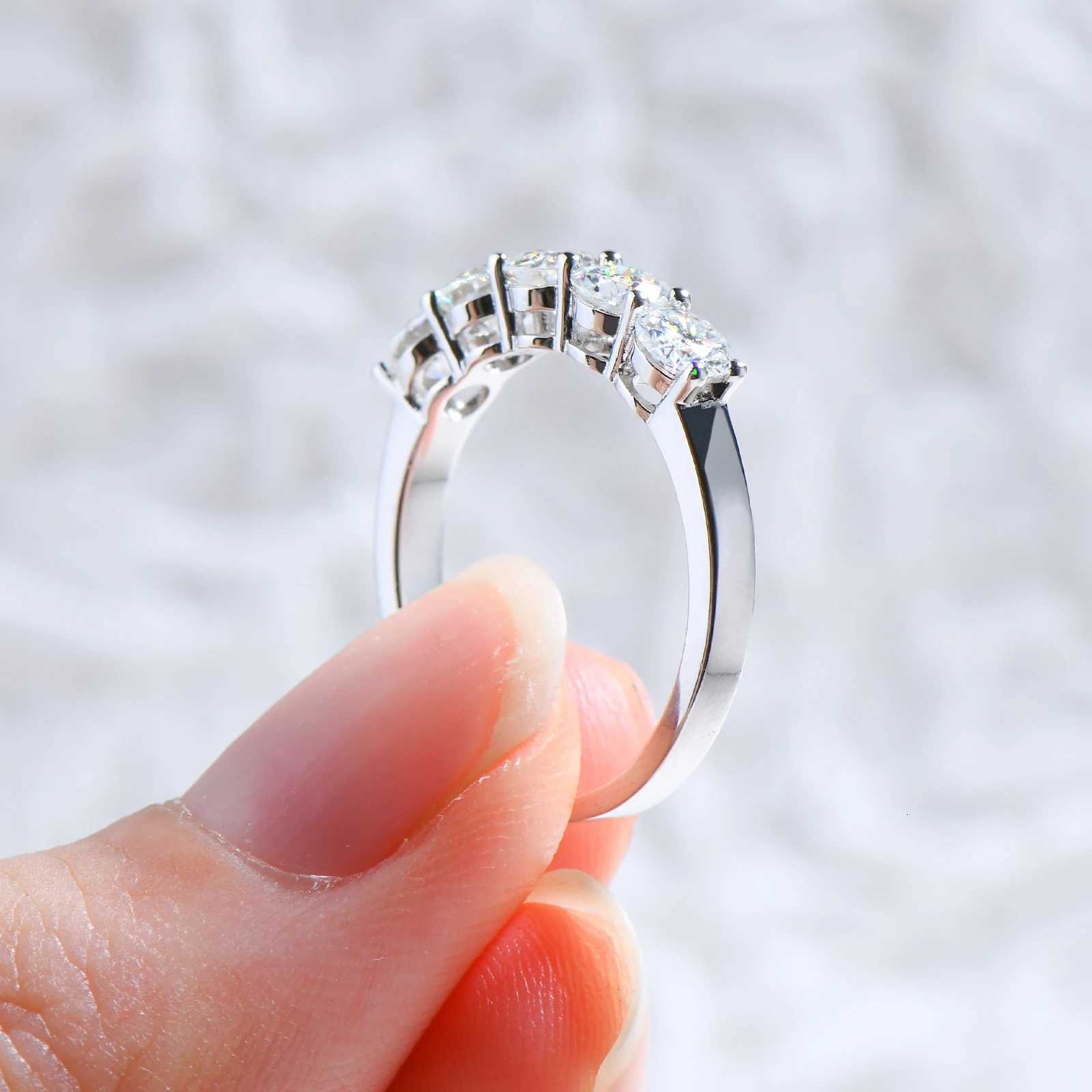 IOGOU 5 Stone Engagement Ring 4mm D Moissanite Half Eternity Wedding Band Anniversary Rings for Women Silver 925 Fine JewelryW251018