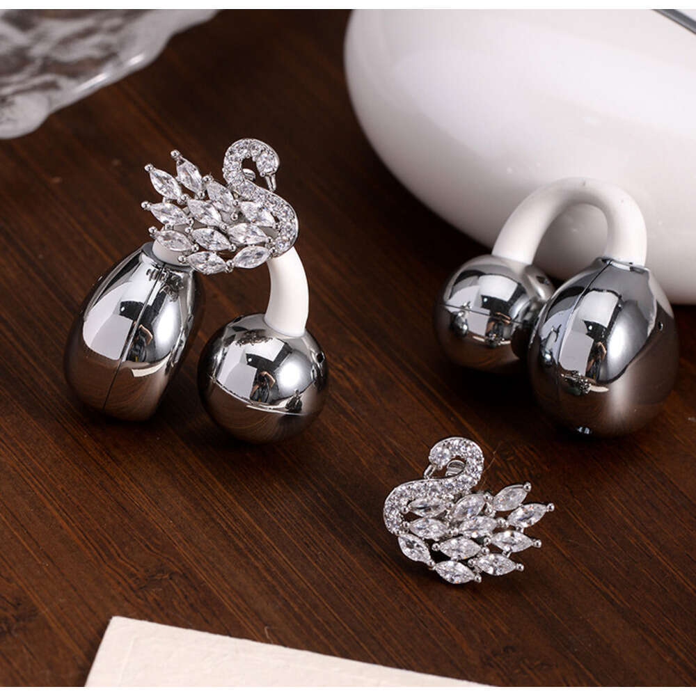 Full White Swan Earphone Dia Suitable Freeclip Ear Clip Buckle Niche Sweet High-end Decorative Accessories for Women