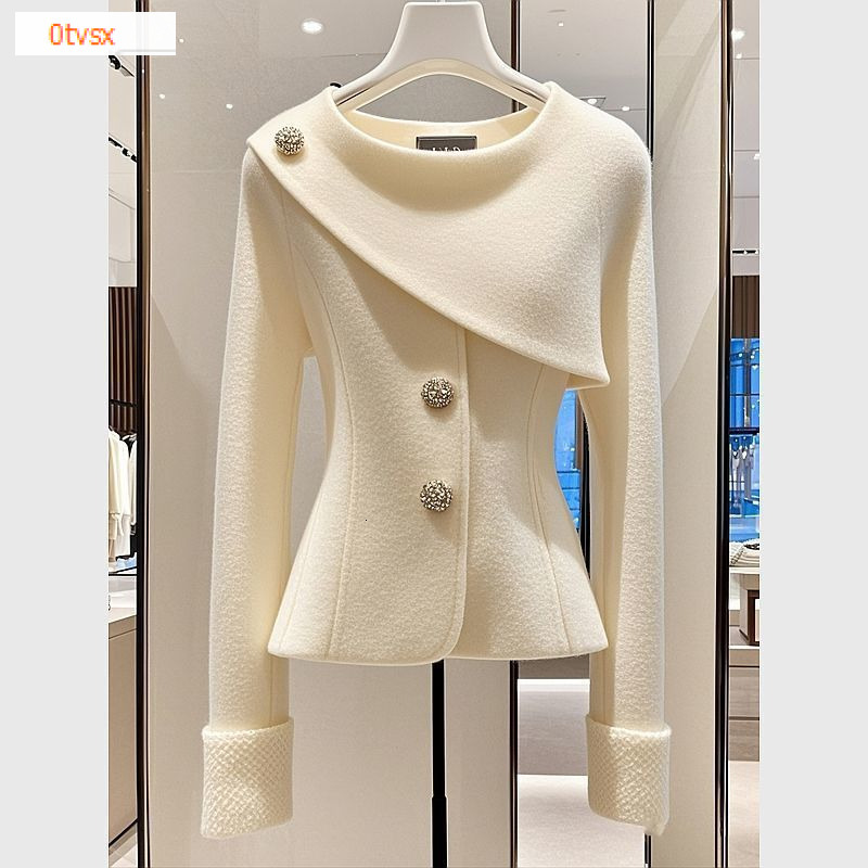 2025 Autumn Luxury New Style Hot Selling High end Fashion Elegant Designer Jacket fashion Fashion Chic Small White Coat