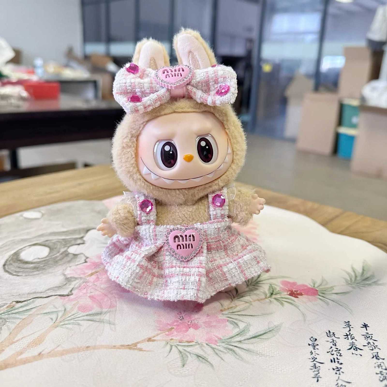 17cm Labubu Doll Clothes Advanced luxury design Heartbeat Macaron Labubu Doll Clothes Changing Light clothesT251018