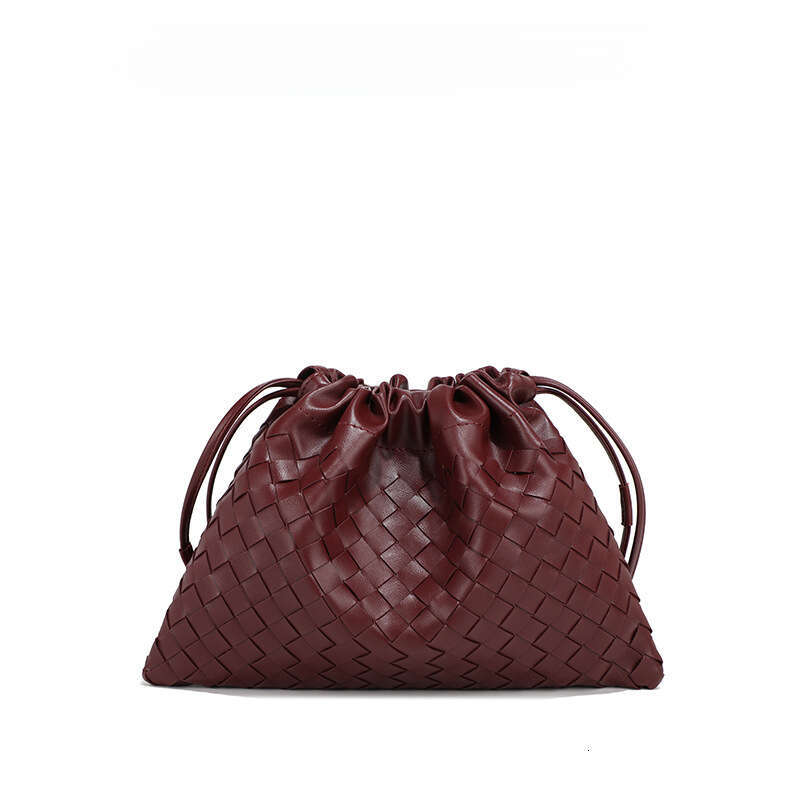 Korean Style High-End Single Shoulder Underarm Woven Pleated Cloud for Women Commuting Versatile Handheld Crossbody Drawstring Trash Bag