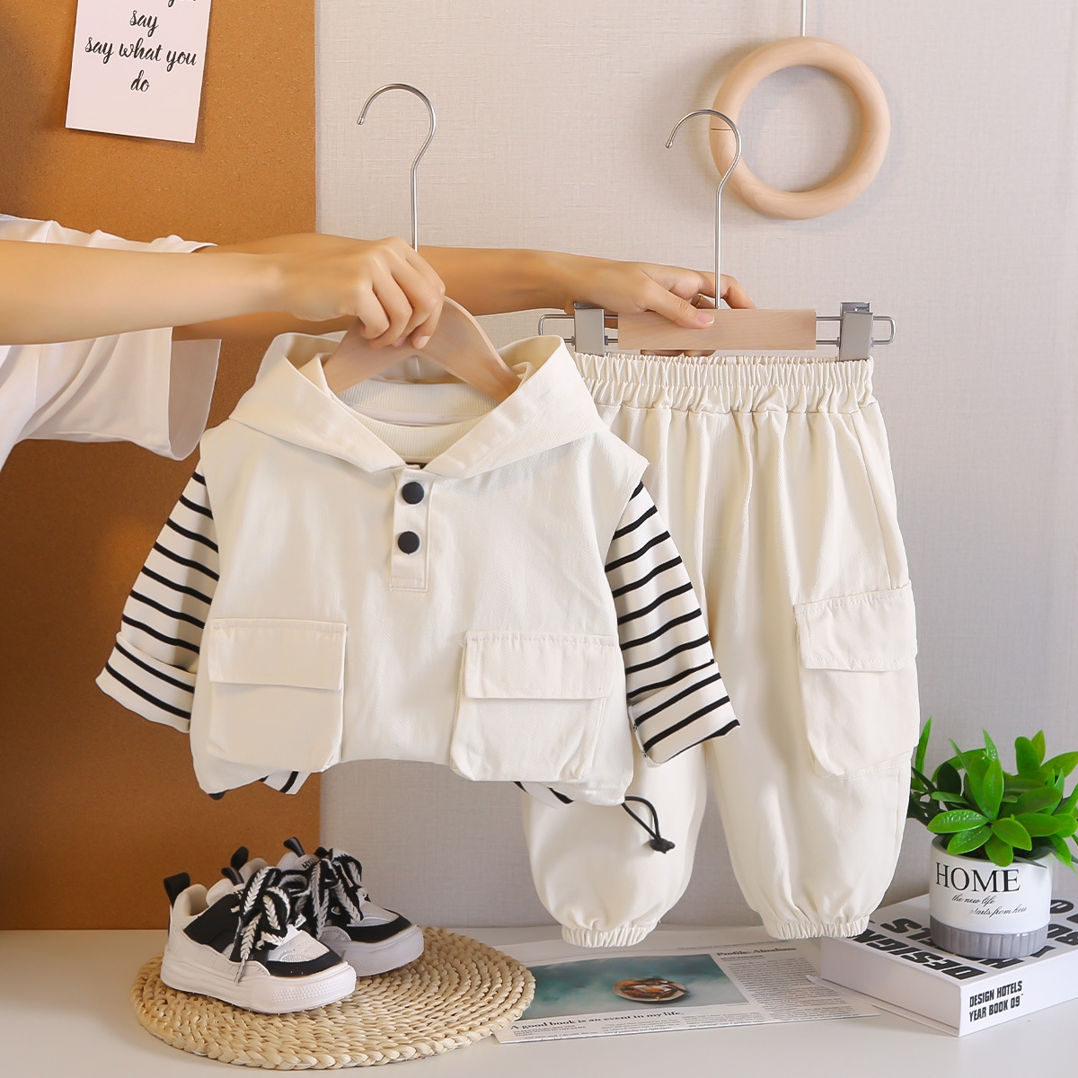 Children's Spring and Autumn Set 2025 New Handsome Boys' Handsome 0-5 Year Old Hooded Striped workwear Vest 3-Piece Set free shipping