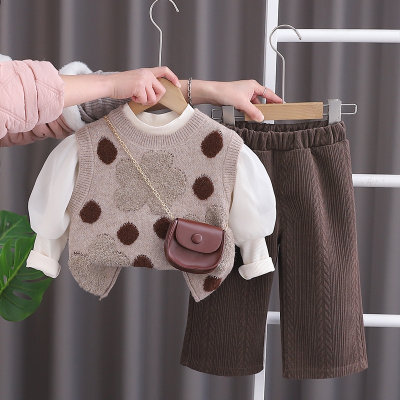 Baby clothes for spring, stylish and sweet girl's bag, three piece set, one year old baby girl's fashionable and versatile spring and autumn