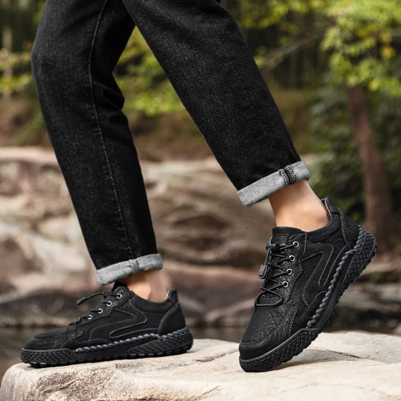 Handmade Business Men Shoes Casual Slip on Loafers Breathable Leather Shoes Men Allmatch Flats Fashion Moccasins Walking Shoes 251013