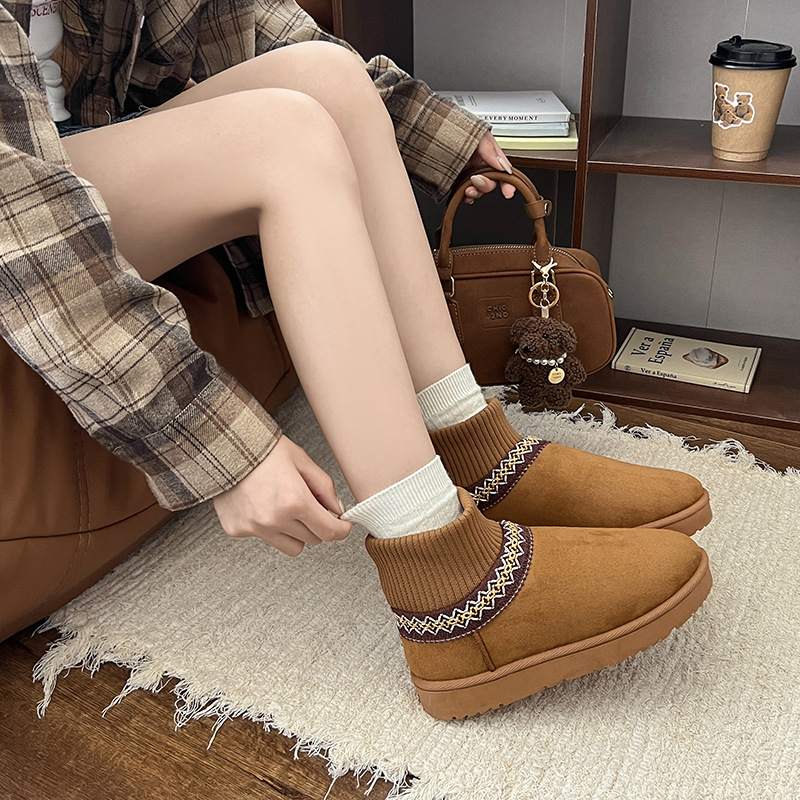 Designer shoes 2025 Winter New Fashionable Short Tube Snow Boots with Velvet Cotton Shoes Socks Short Boots for woman