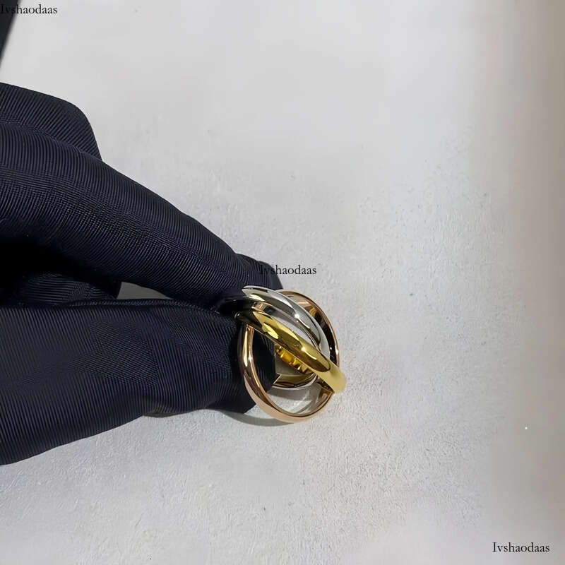 Designer Ring Couple Workmanship Personality Letter Design Gifts Jewelry Bridal Versatile Styles Gift Box High Quality Rings