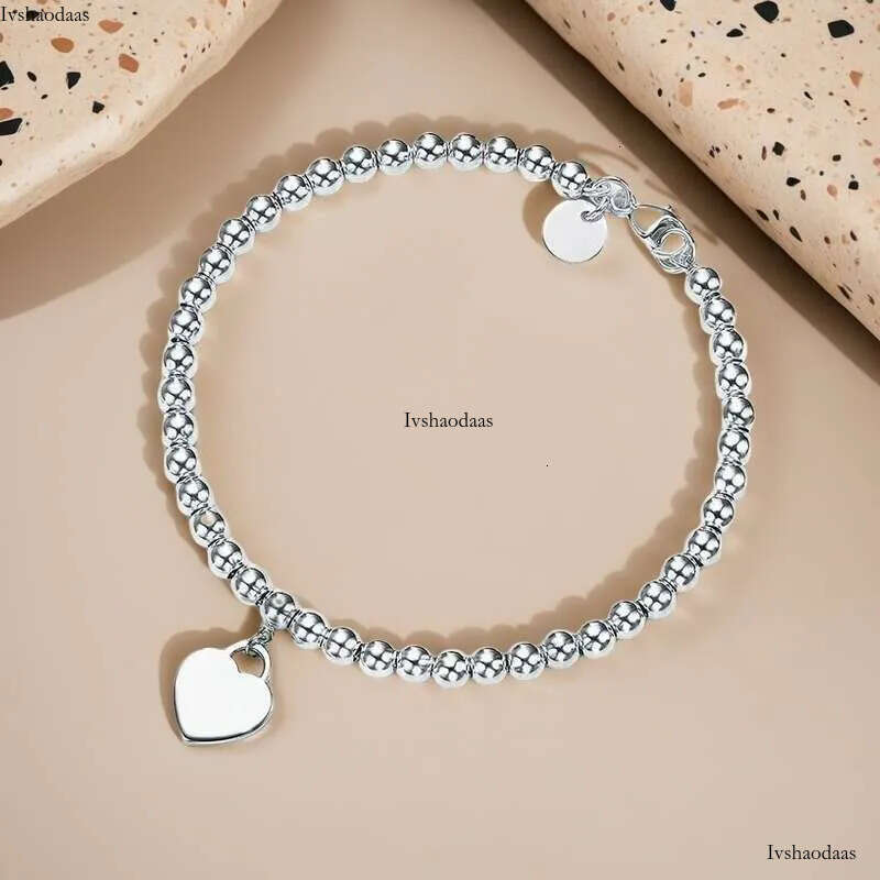 Top Love Heart Sier Bracelet Bottom Plated Girlfriend Souvenir Gift Fashion Charm Designer Jewelry
