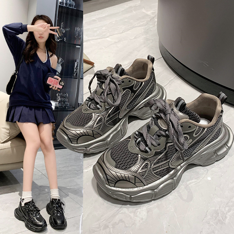 Designer shoes New mesh breathable casual couple shoes with thick sole and lace up fashionable and stylish sports shoes for women size 35-44