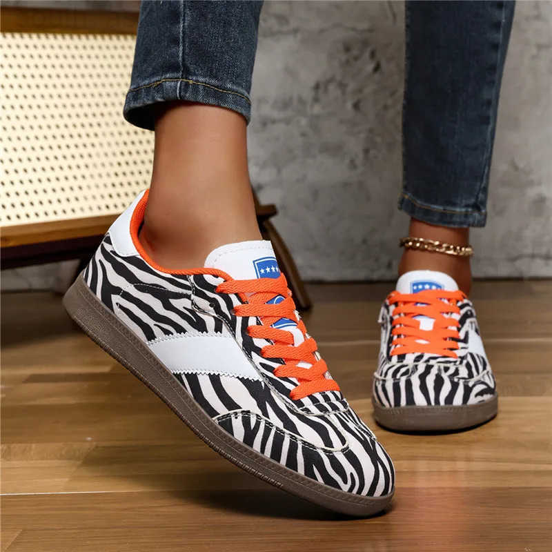 Hot Sale Print Woman Zebra Sneakers Comfortable Flat Womens Skate Shoes Breathable Low Cut Designer Shoe Women Training Shoes Z251018