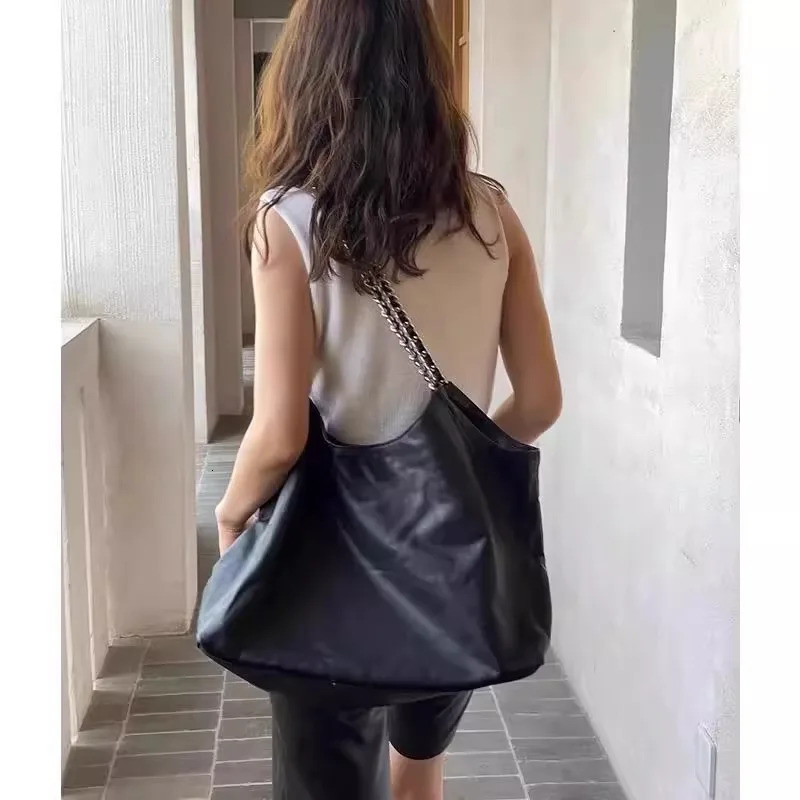 Womens Daily Commuting Leisure Shopping Tote Bag Fashionable One Shoulder Bag Large Capacity Bucket Bag Wandering Bag 251013 - view 3