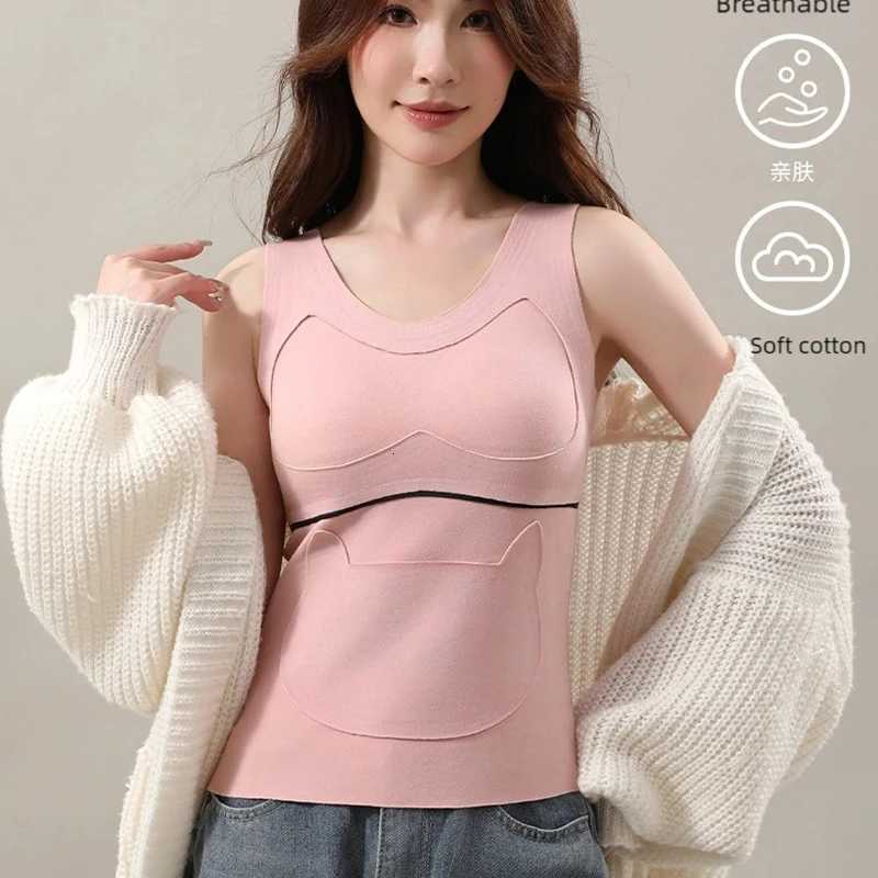 Womens thermal vests fixed coasters bras thermal underwear and base underwear can be worn outside in autumn and winter T251018