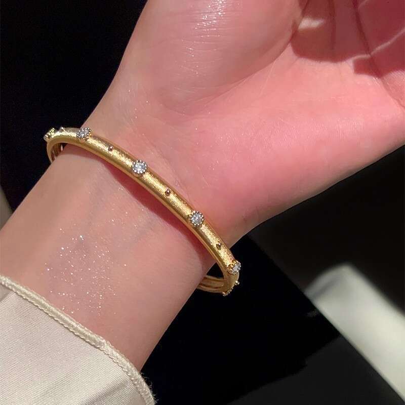 Jewellery High Quality Oil Drop Flower Adjustable Palace Style Light Luxury Bracelet for Special Occasions Gift Textured Elegant Accessory