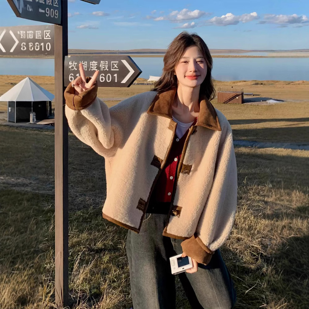 2025 Autumn/Winter Luxury New Top Designer Jacket Women's Reversible Suede Leather design Top Petite Winter Wool Lining Thick Wool Coat