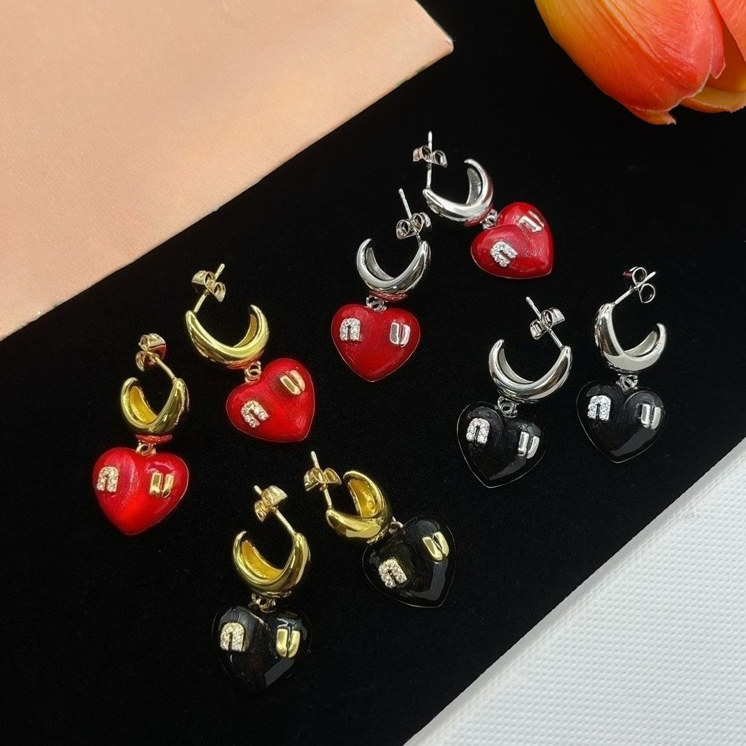 Designer Earrings Classic Heart-shaped Stud Earrings Enamel Glaze Design Everyday Simple Earrings Brand Designer Gold and Silver Jewelry Gifts Holiday Gifts
