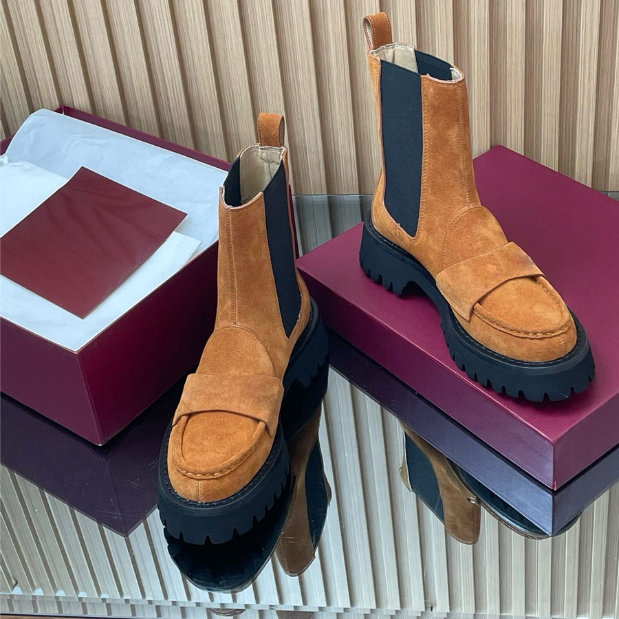 Luxury Ankle Boots designer shoe Holiday shoes Top quality Metal button Fashion Suede Round toe Chunky-heels Casual Platform Combat Knight Motorcycle Martin boots