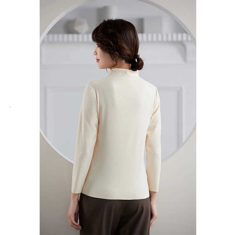 New Warm DoubleSided Brushed Autumn Clothing for Women Thin Velvet Seamless Thermal Intimates FleeceLined and Thickeneded Womens Autumn Clothing T2510