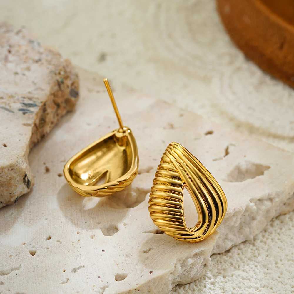 Vintage stainless steel staggered striped hollow water drop earrings with water drop texture earrings with temperament persona Y251018