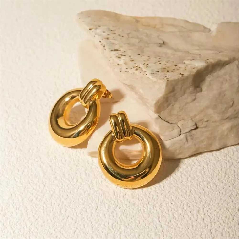 Vintage Waterproof Stainless Steel Chunky Round Earrings for Women Geometric Gold Plated Huggies Earring Statement Jewelry Gift Y251018