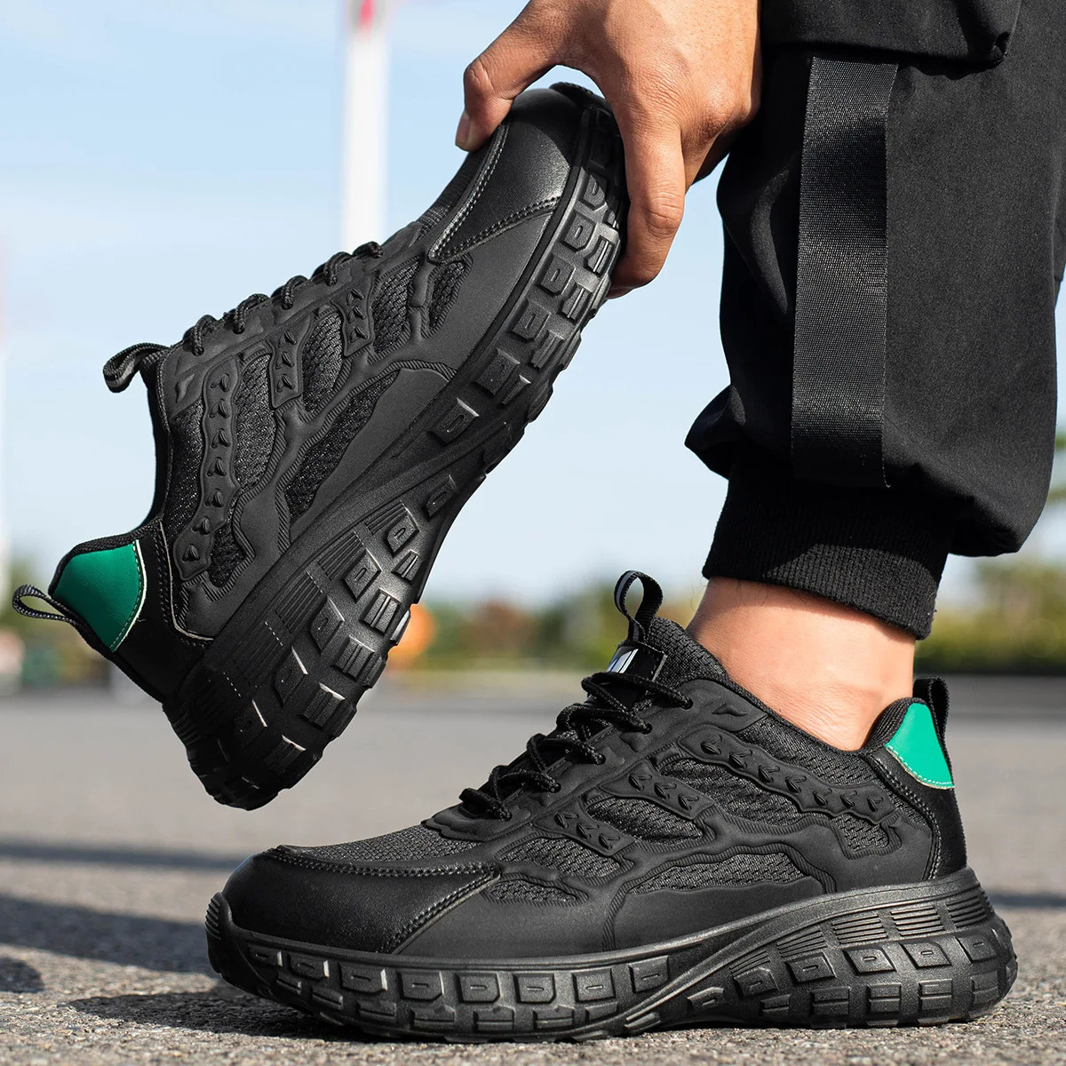 High Quality Indestructible Safety Shoes Men Work Sneakers Light Security Boots Men PunctureProof work Boots Steel Toe Shoes 251011