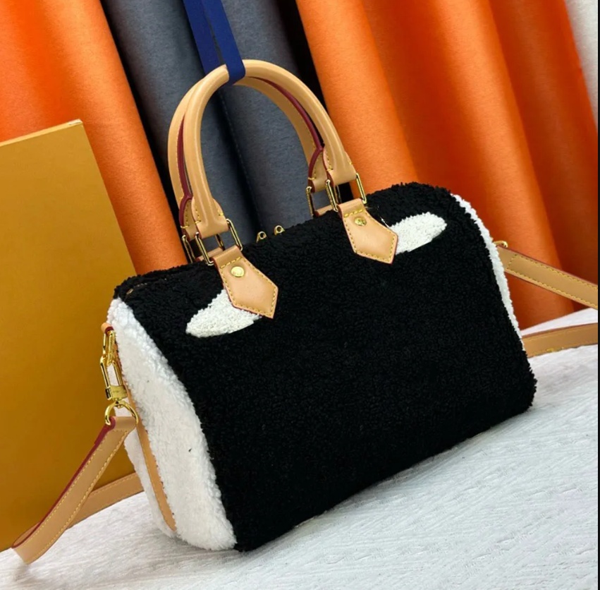 Designer Bag Soft Wool Paired With Grain Leather Women's Shoulder Bag, Classic Trend Style Handle and Shoulder Strap Crossbody Bag Teddy