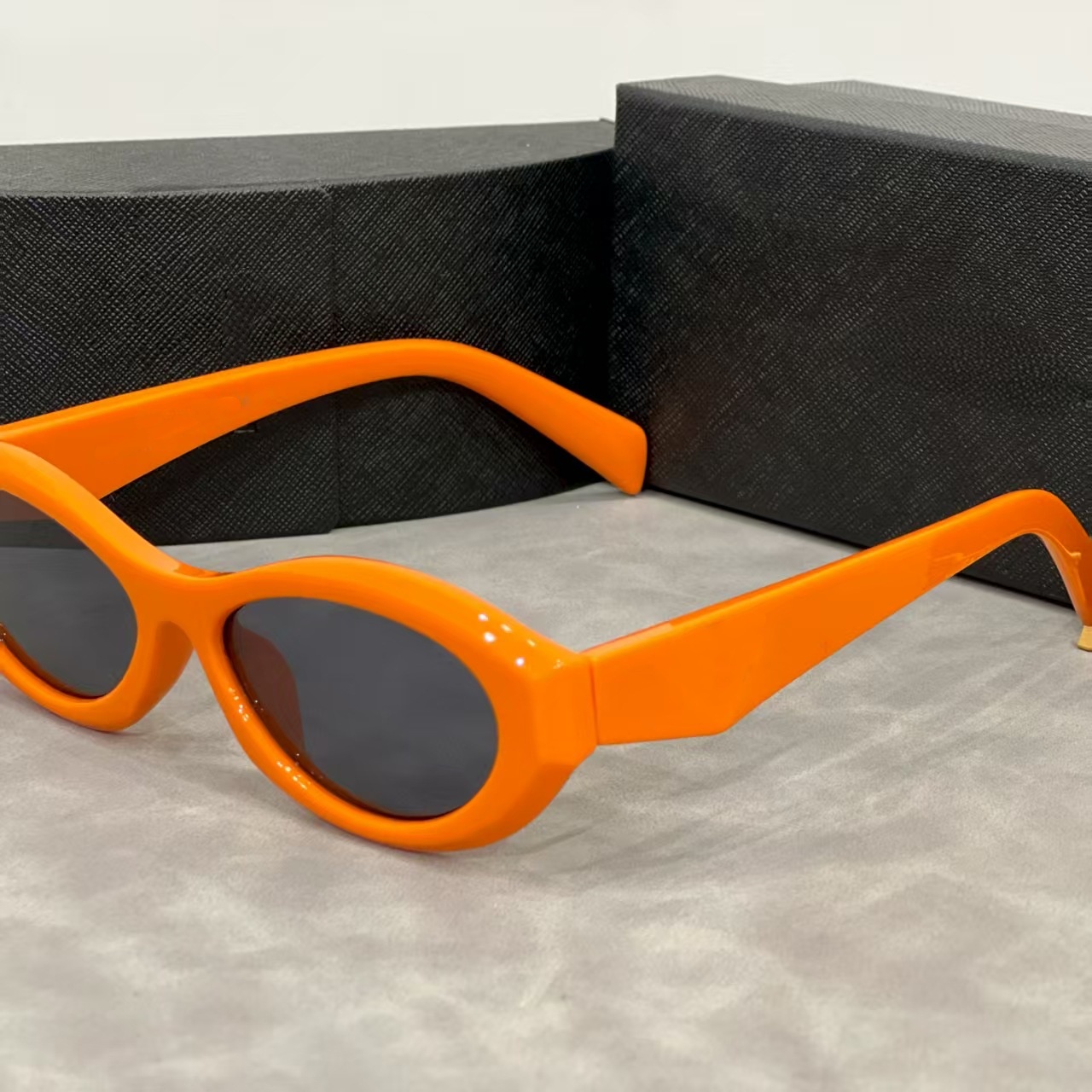 Mens Designer Sunglasses Outdoor Shades women fashion triangle logo luxury Cat Eye Frame Sunshade mirror polarized UV400 protection Glasses With box A