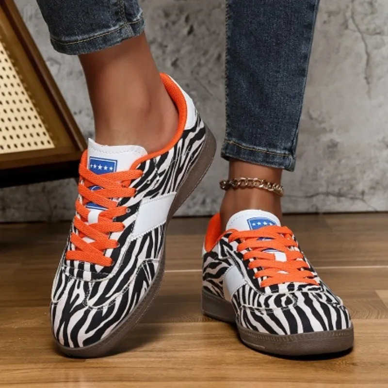 Leopard Print Women Casual Sneakers Outdoor Classic Retro Trainers Walking Sneakers Fashion Lace Up NonSlip Casual Running Shoe M251018
