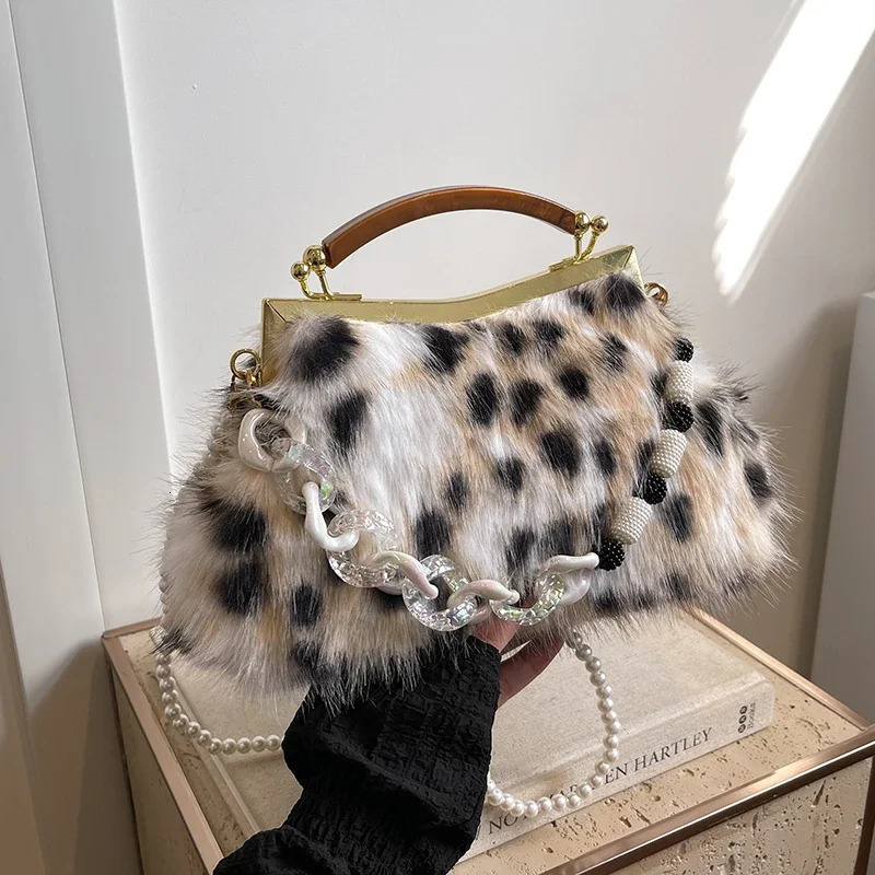 Winter Furry Evening Clutch Bag Designer Shell Handbag For Women Leopard Faux Fur Wedding Purse Plush Crossbody Bag R251018