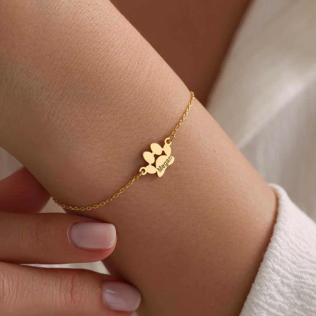 Personalized Name Multiple Family Pet Cat Paw Bracelet Gift for Her Christmas GiftL251018 H260129