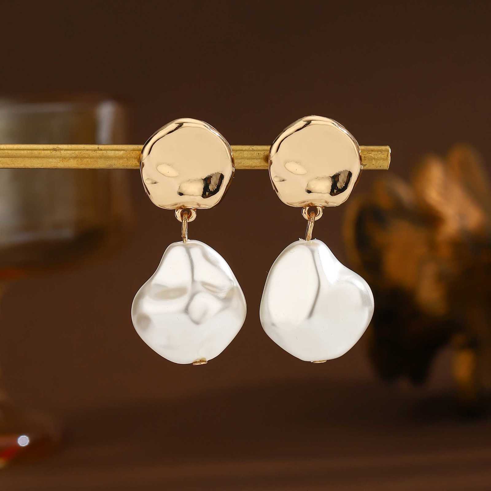 Retro Imitation Pearl Womens Earrings Charming Wedding Party Accessories Christmas Gifts Y251018