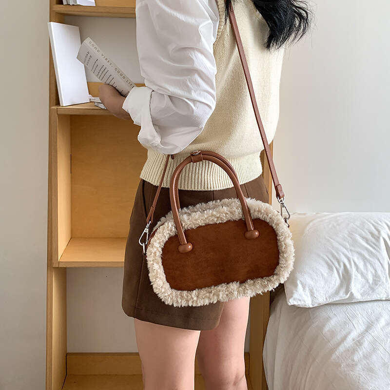 Autumn Winter Super Popular Suede Handbag High-End Niche Plush Patchwork Casual Shoulder Bag For Women B5