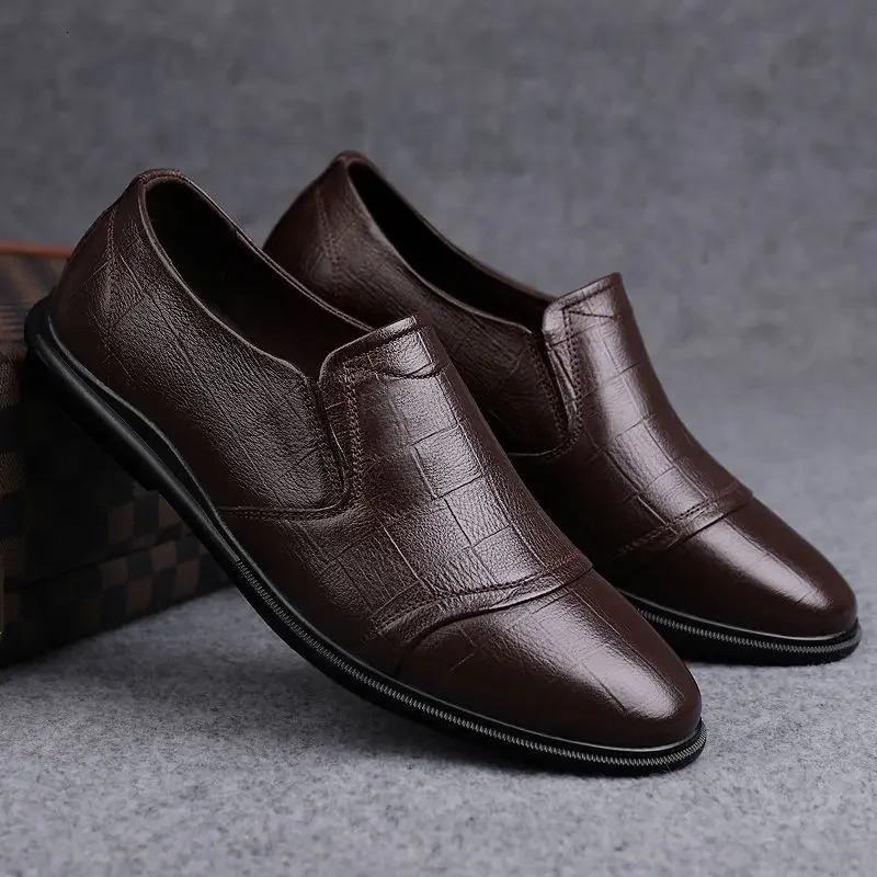 Social Shoe Male Spring Autumn Brown Mens Formal Shoes Round Toe Black Official Leather Casual Cowhide Footwear Clothing Office 251013