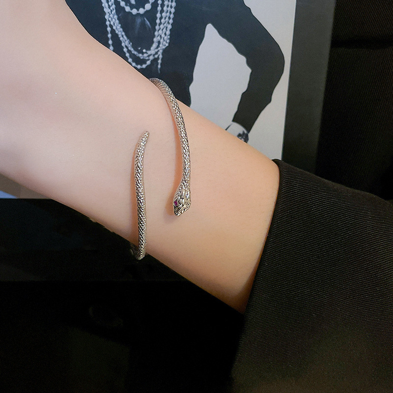 Exaggerated Rhinestone Open Bracelet Unique Design Minimalist Style New Jewelry for Women - view 3