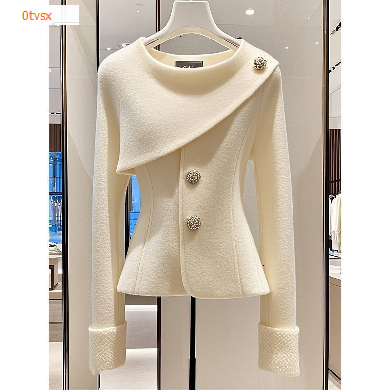2025 Autumn Luxury New Style Hot Selling High end Fashion Elegant Designer Jacket fashion Fashion Chic Small White Coat