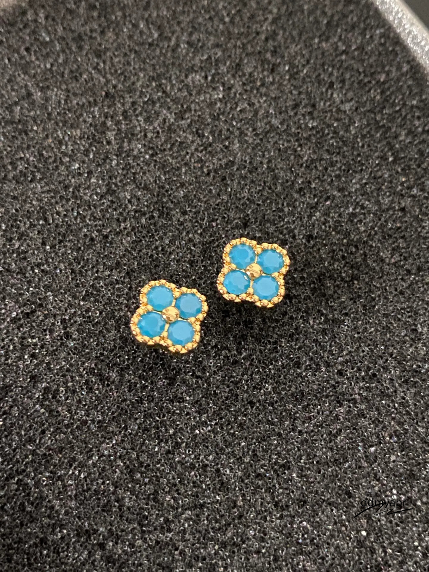 Gold-Toned Clover Stud Earrings With Blue Gemstone Accents - Elegant ddmyApr Jewelry For Daily Wear And Parties