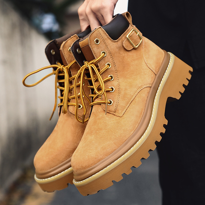 Free shipping designer Boots Short boots Martin boots are lightweight thick soled high quality trendy men shoes casual shoes fashion