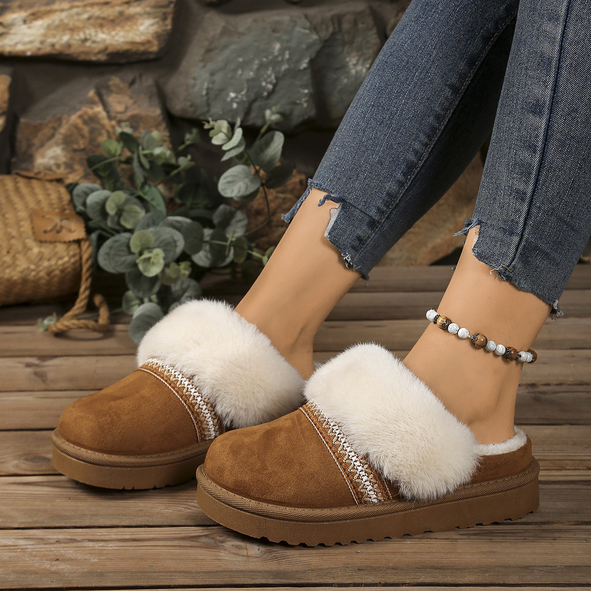 Designer shoes free shipping 2025 winter new flat snow boots for women fashionable outerwear home added fleece keep warm slippers