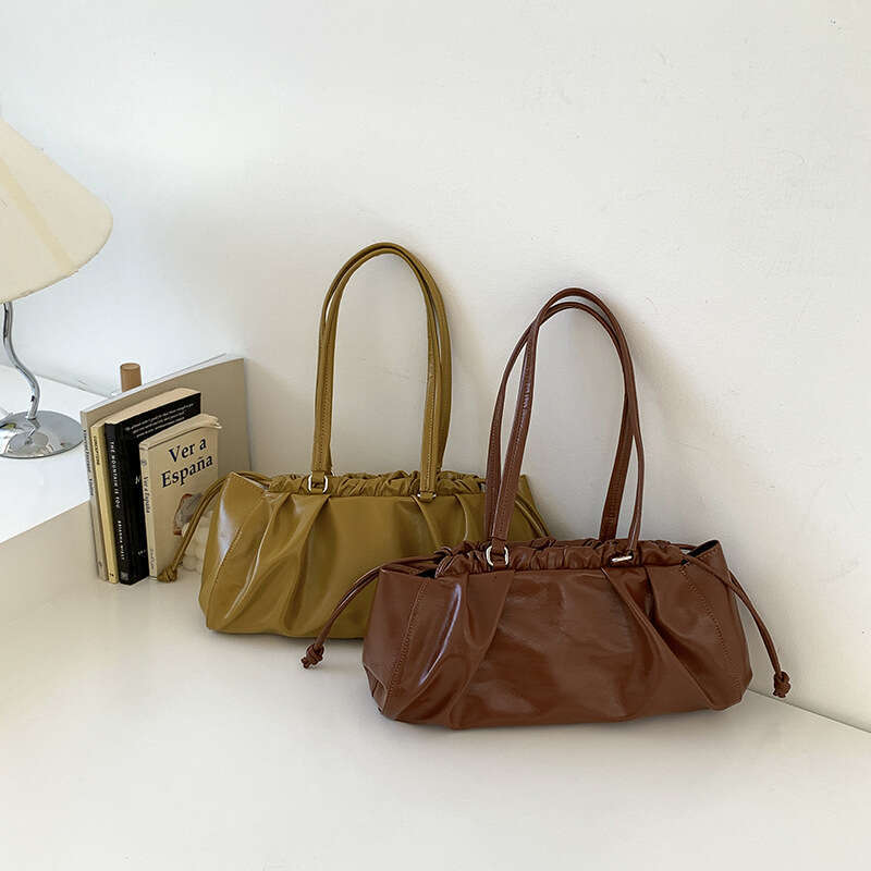 Pleated Hot Girl Underarm For Women, Large Capacity Commuter Simple Drawstring Shoulder Bag, New Versatile Bag B5