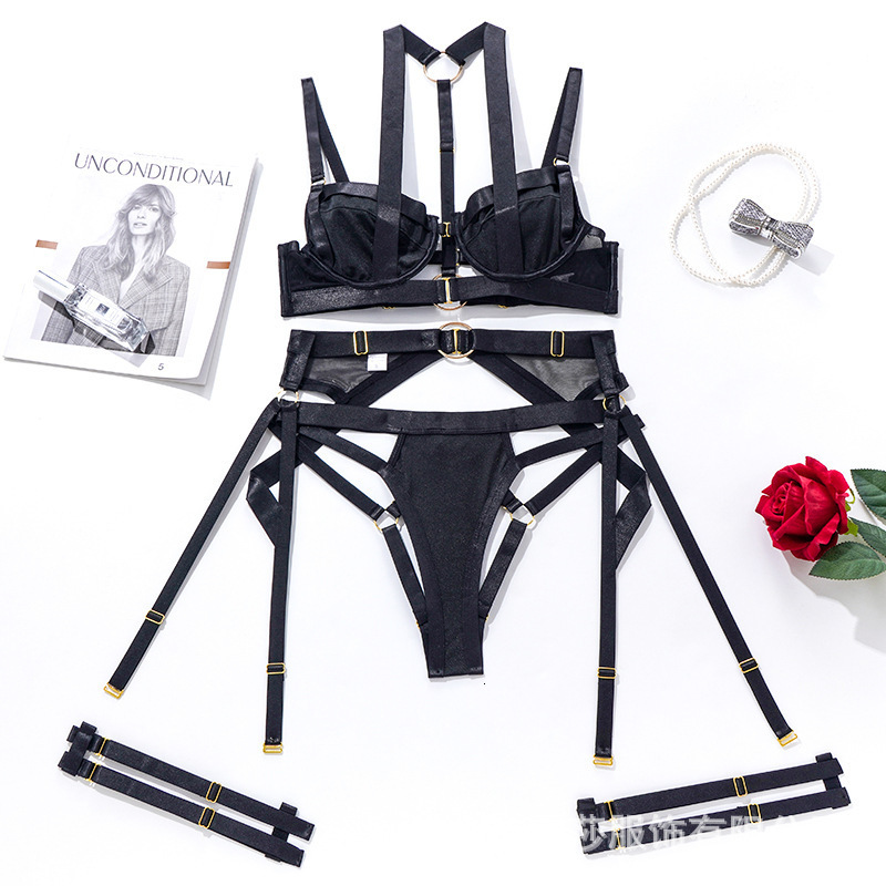 Sexy Set Women Sexy Push Up Bandage Garter Kit Cut Out Lingerie Set 3 Colors Chain Halter Back Open Brief Underwear Tanga Outfits 231130