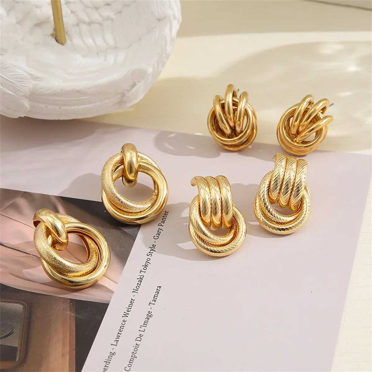 Vintage Twist Round Earrings Set for Women 2025 Boho Metal Gold Color Dangle Earrings Geometric Fashion Jewelry Trendy Y251018