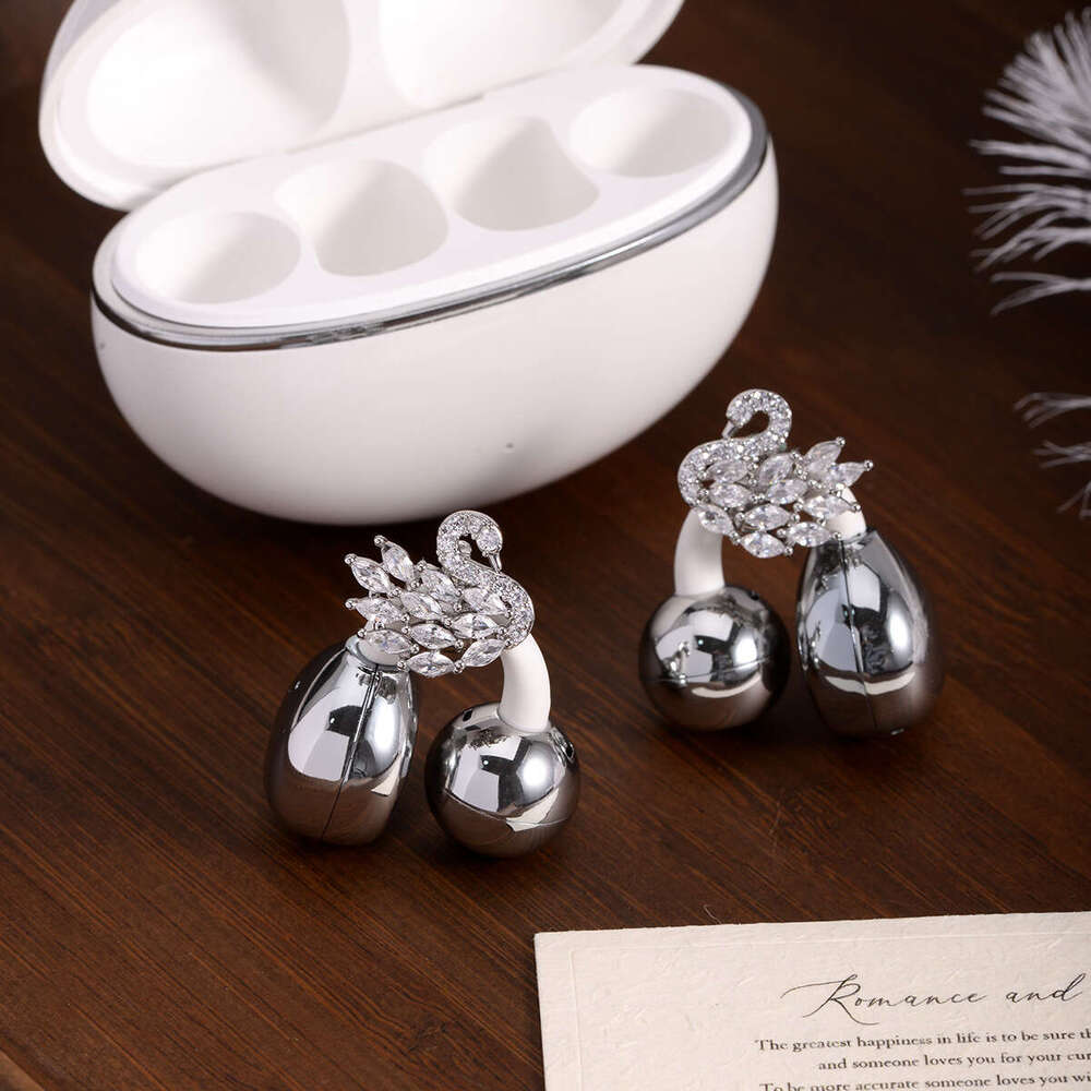 Full White Swan Earphone Dia Suitable Freeclip Ear Clip Buckle Niche Sweet High-end Decorative Accessories for Women