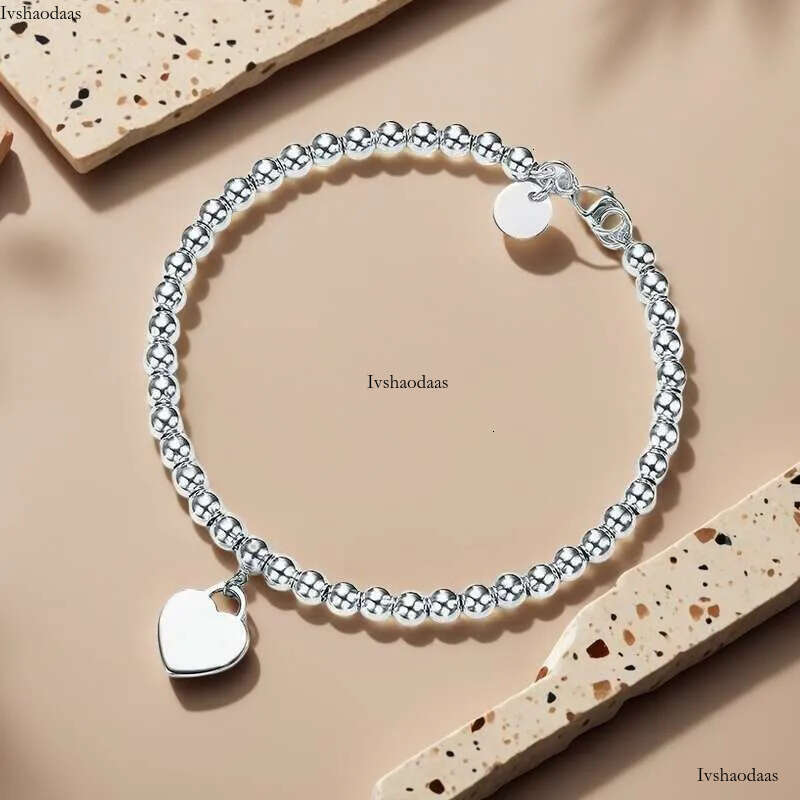 Top Love Heart Sier Bracelet Bottom Plated Girlfriend Souvenir Gift Fashion Charm Designer Jewelry
