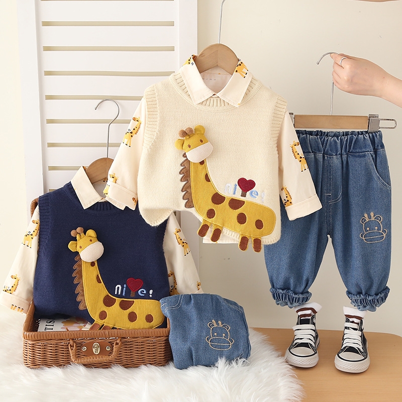 Boys' autumn outfit set 2025 new baby giraffe sweater vest three piece set 1-5 year old baby stylish free shipping designer