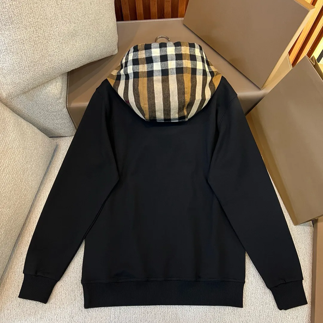 Mens Designer hoodie T Shirt For winter jacket men hoodies polo sweatpants coats Womens Graphic Tees puffer designer clothes Letter Tee Tops Asian Size S-3XL