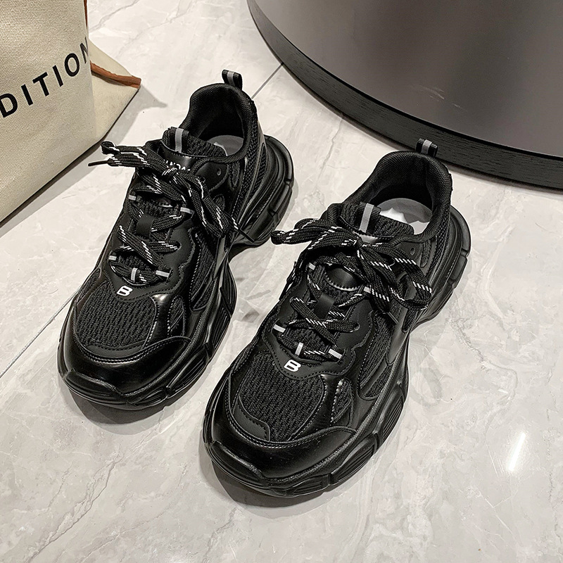 Designer shoes New mesh breathable casual couple shoes with thick sole and lace up fashionable and stylish sports shoes for women size 35-44