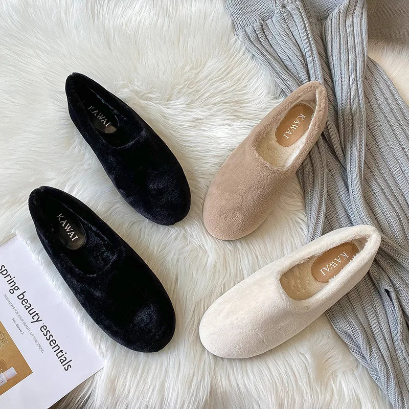 Chic Winter fur shoes women cotton sneakers woman furry flats warm plush loafers lambswool moccasins femme large size 3443 251013